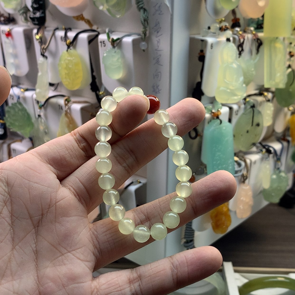 【闪购商品】蛇纹石玉颈饰未镶嵌