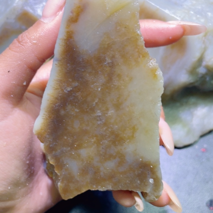 和田玉未镶嵌珠宝半成品