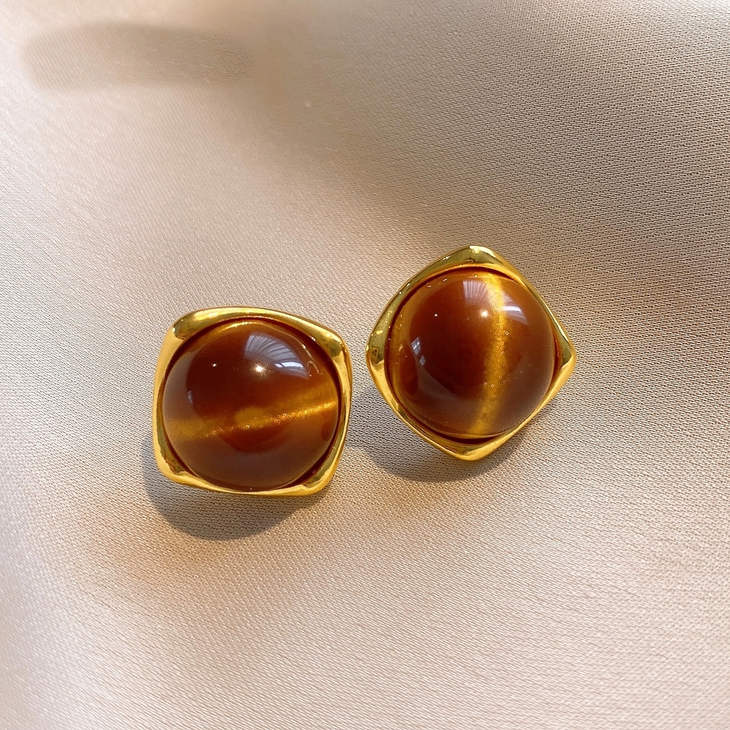 铜合金耳饰 气质轻奢百搭简约优雅精致网红设计师耳环F3048