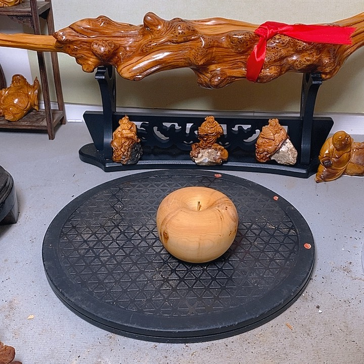 柏木（崖柏）礼**下太行大峡谷崖柏