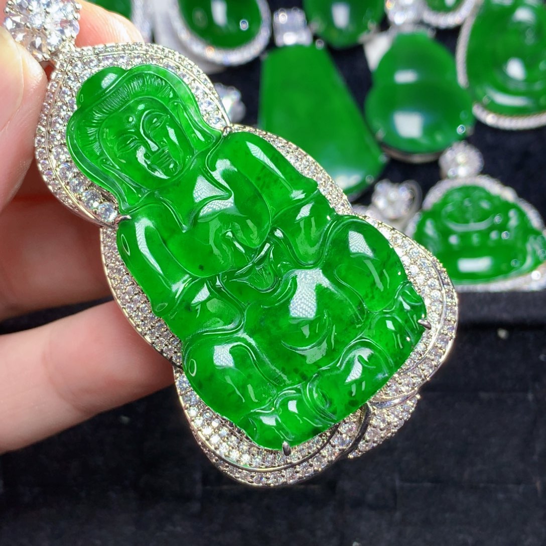 翡翠未镶嵌颈饰翡翠