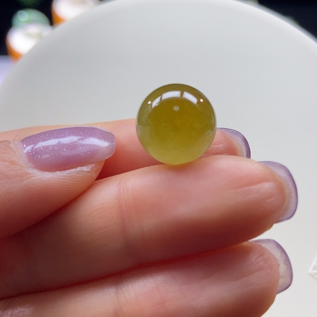 翡翠颈饰未镶嵌冰秋香黄圆珠13.4mm