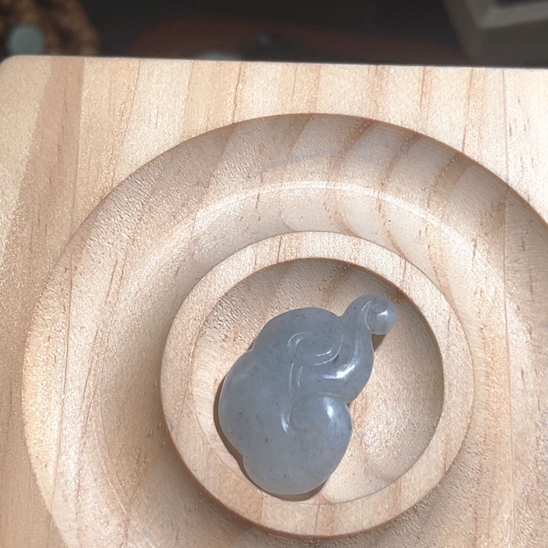 和田玉青花如意未镶嵌