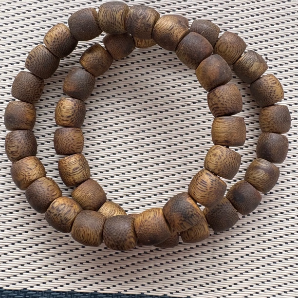 沉香26-电白野料09-8克九九沉鼓珠单圈多样性发一条80h