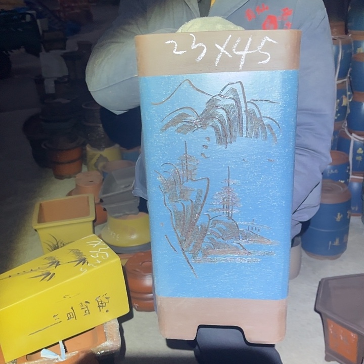 紫砂紫砂花盆和一