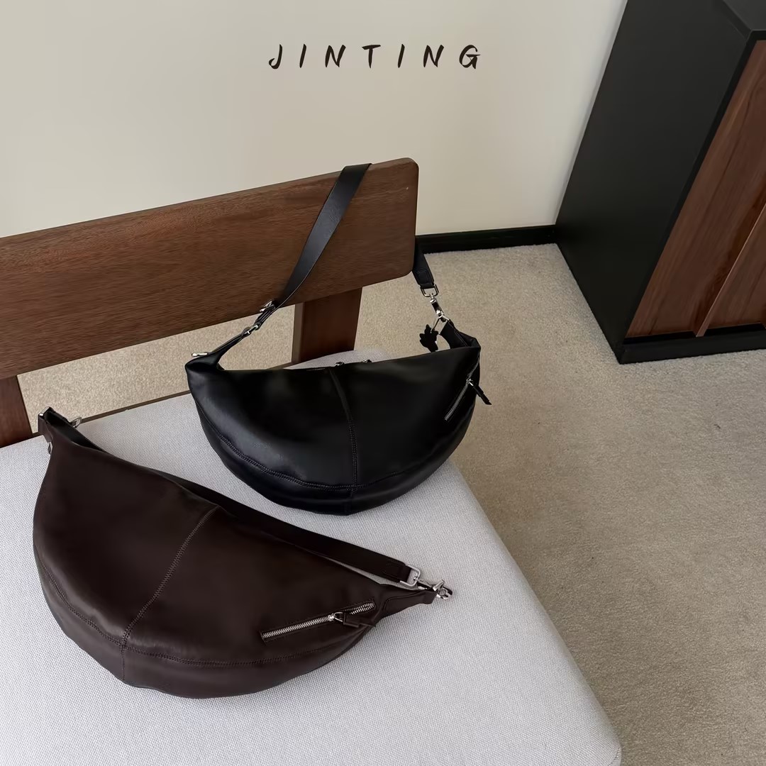 秋季新款时尚韩系复古气质百搭简约小众单肩牛角包-HT258802