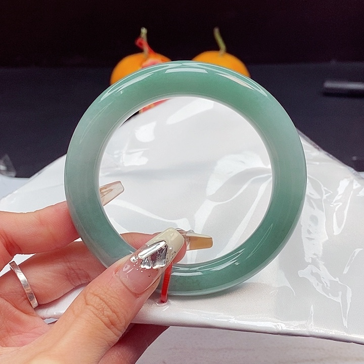 翡翠手镯未镶嵌57575858