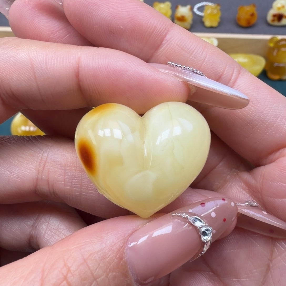 琥珀未镶嵌裸石蜜蜡