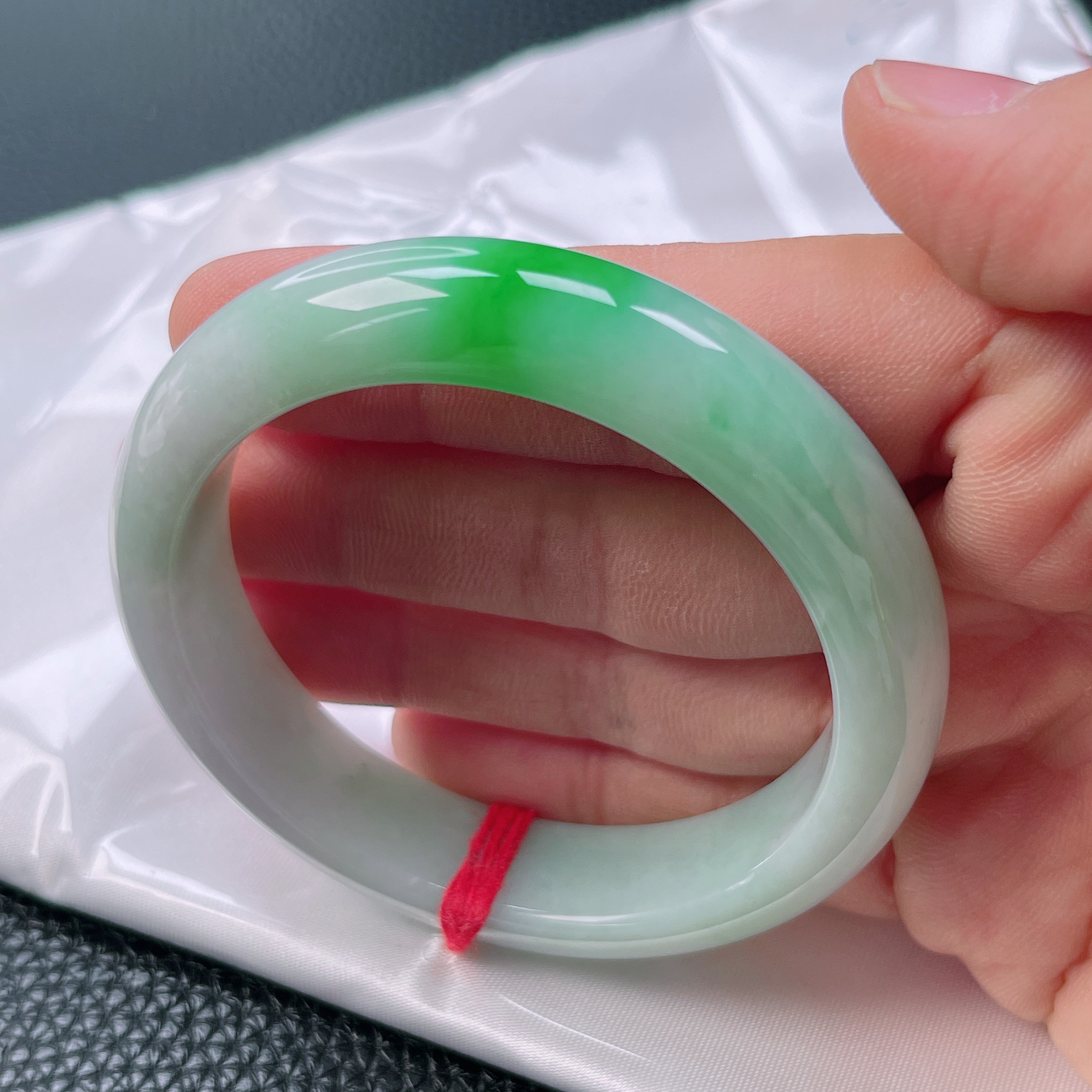 1221号缅甸天然翡翠A货52-53冰润白底青飘阳绿手镯绿色女款翡翠色