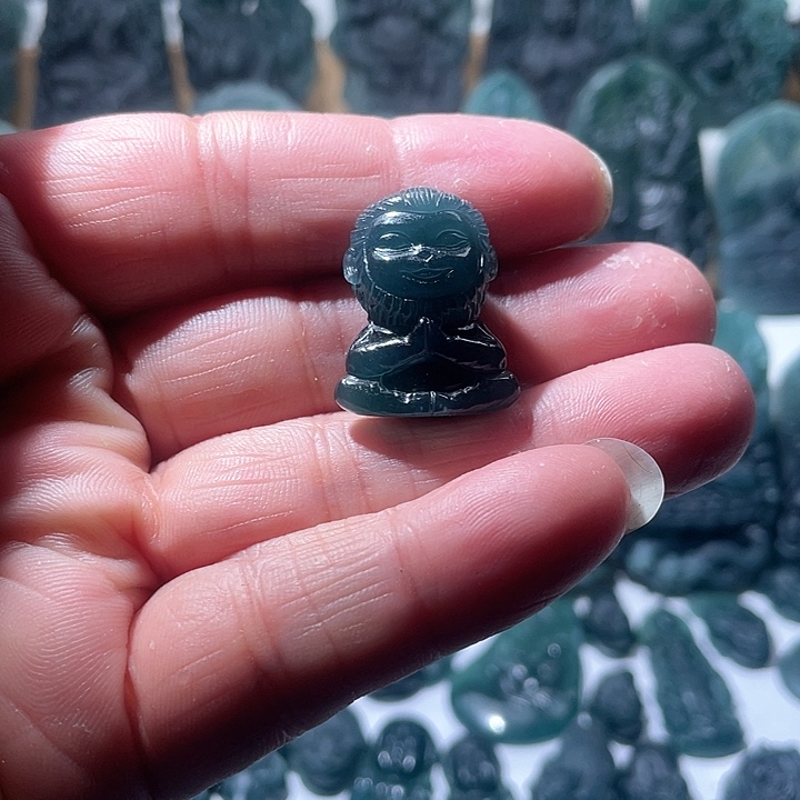 定制翡翠未镶嵌悟空