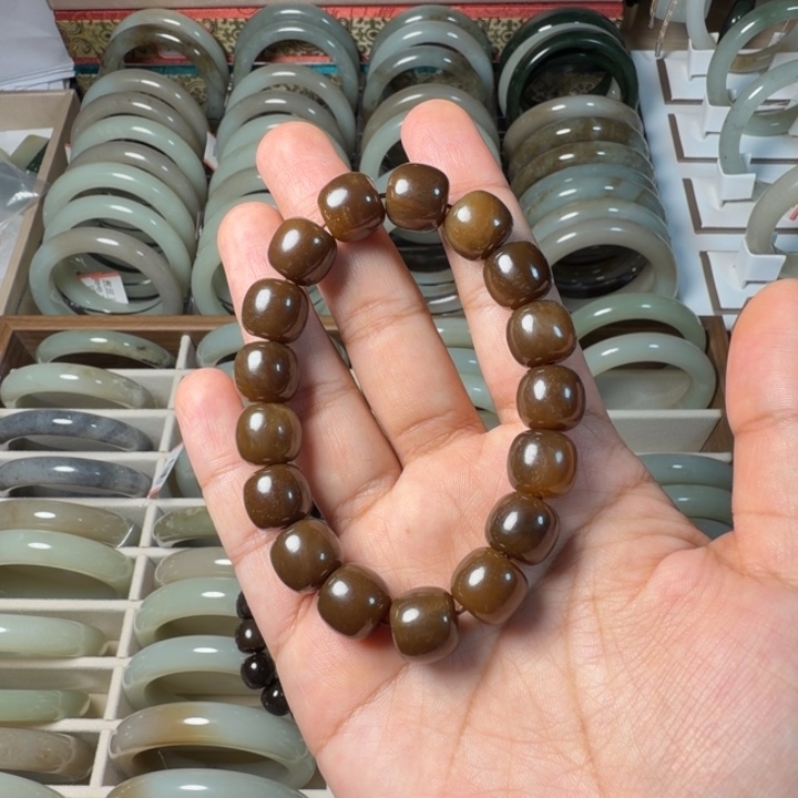 和田玉（糖玉）未镶嵌手链