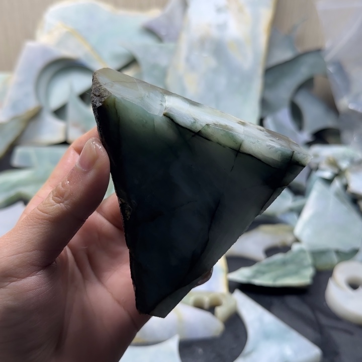 ****兽翡翠未镶嵌颈饰纯天然缅甸翡翠