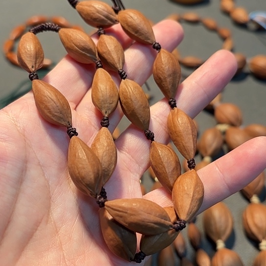 缘***生1.2小金瓜子手持17粒