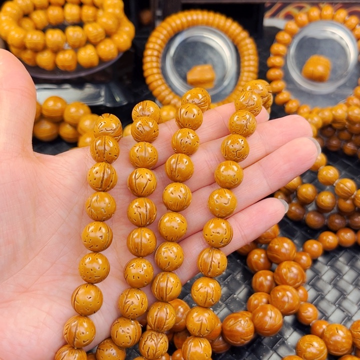 桃核手串五*桃核11大褂