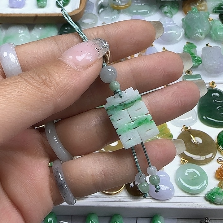 翡翠颈饰未镶嵌双喜手机挂