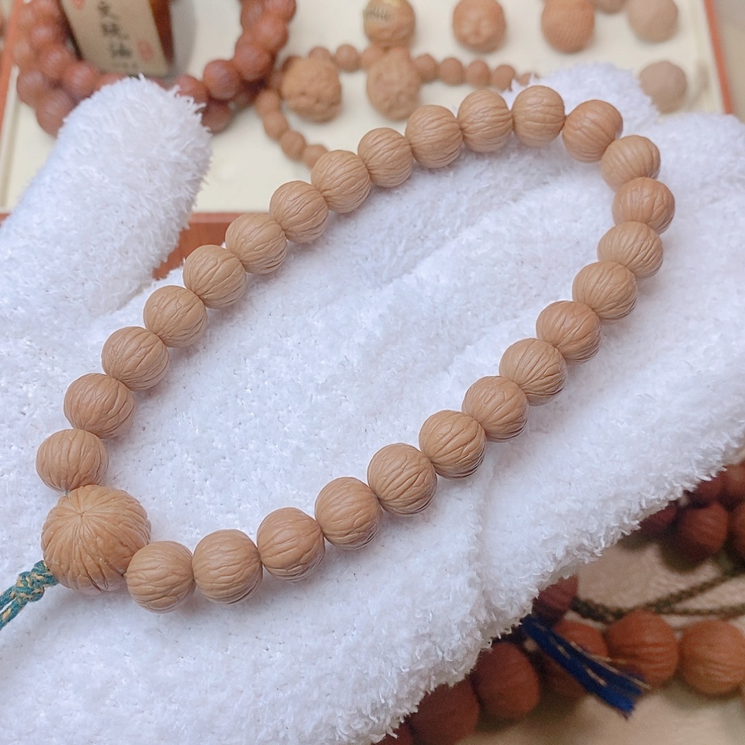 核桃11土豪……………………