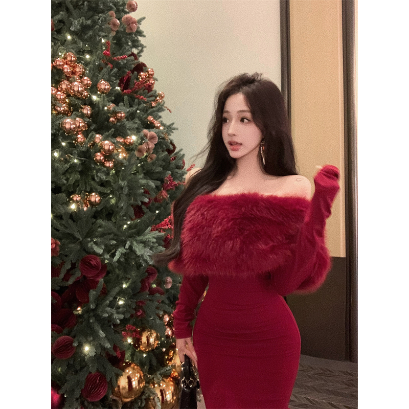 法式貂绒新年红色毛衣秋冬独特别致纯欲辣妹一字肩针织连衣裙女装