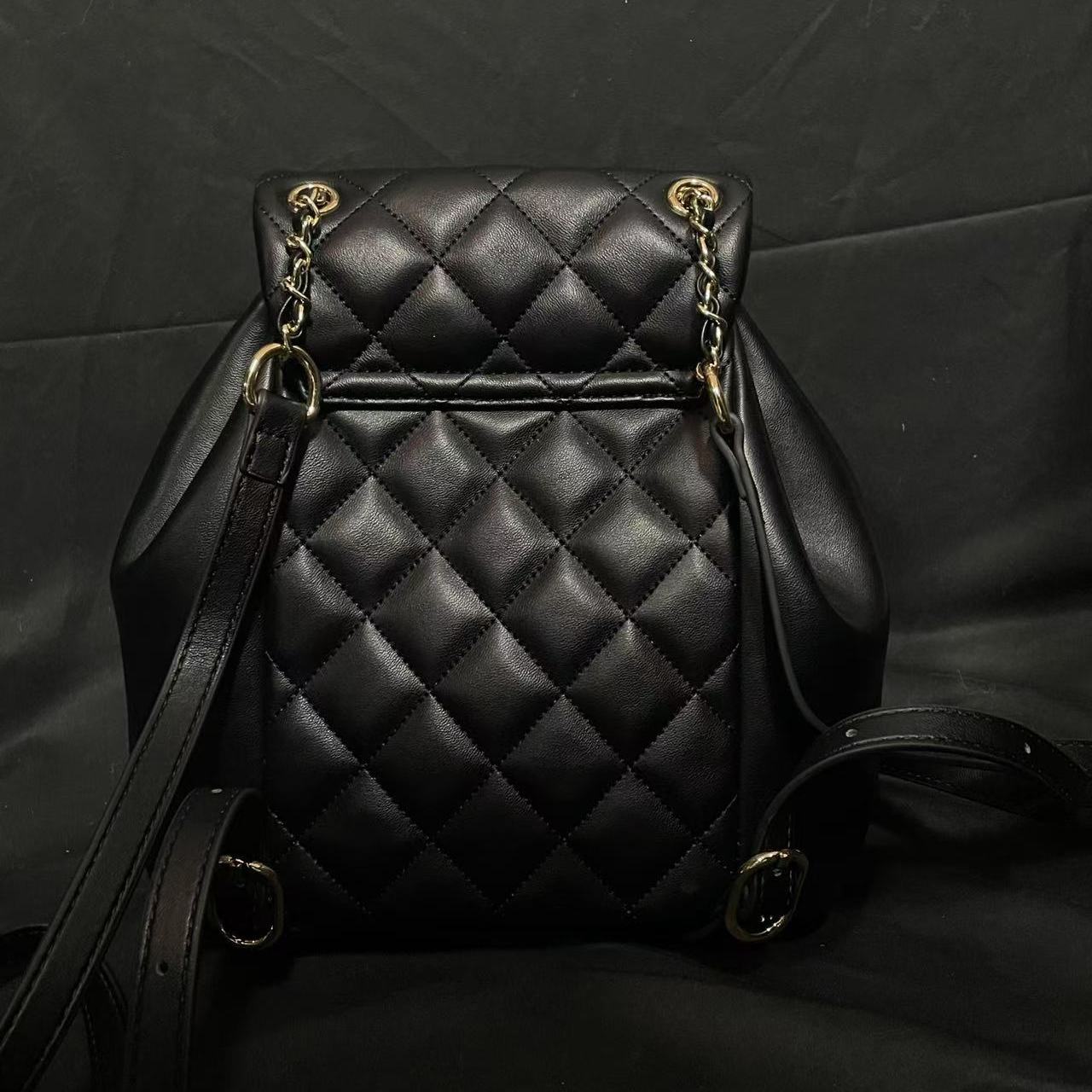 LQ-WITH-QUEEN真皮女包双肩小书包黑色10898