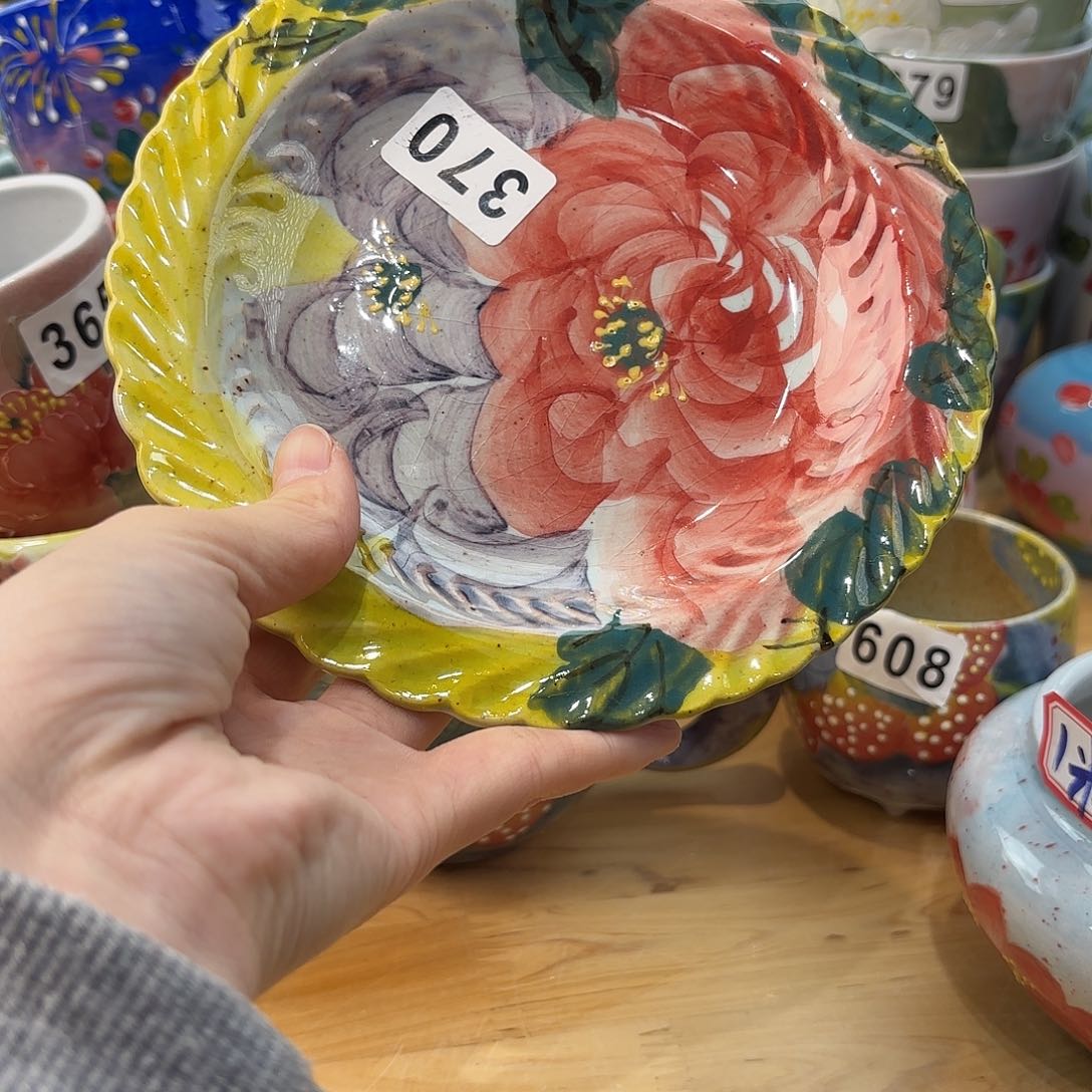 瓷片兔兔盖茨。兔兔