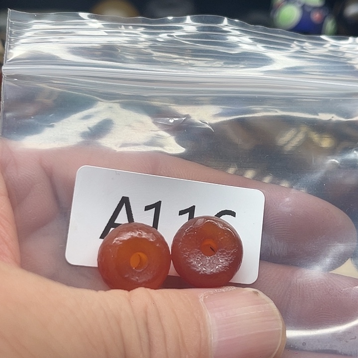 淡***然玛瑙/玉髓未镶嵌珠宝半成品