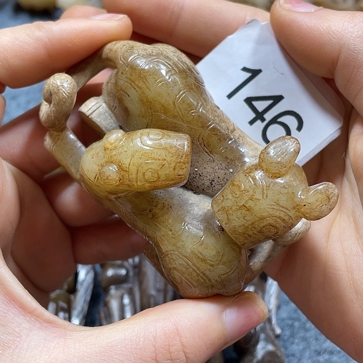 和田玉颈饰未镶嵌余****路