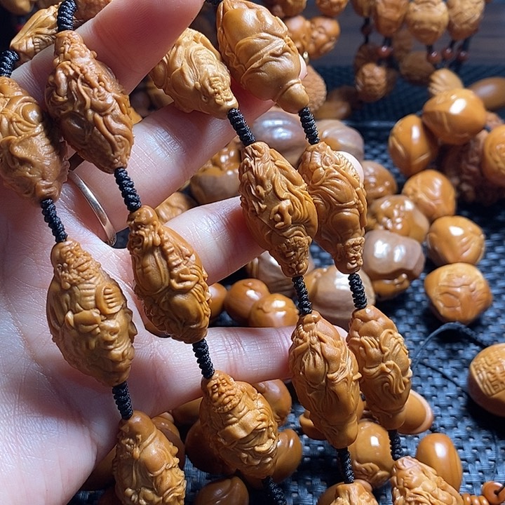 吊坠橄榄核骑兽脖挂