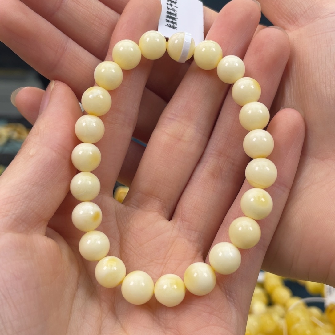 琥珀裸石未镶嵌琥珀