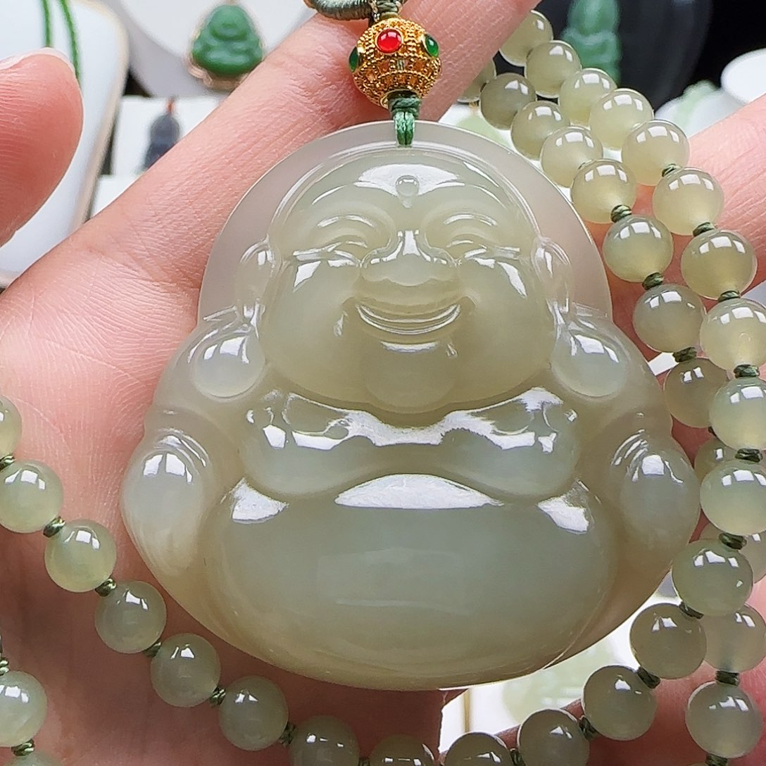 和田玉足金镶嵌颈饰50