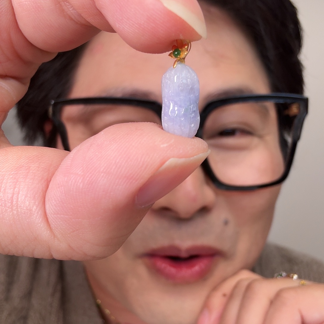 翡翠18K金镶嵌颈饰一件