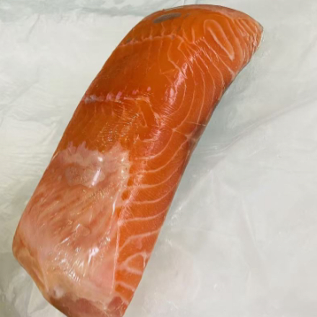 新鲜三文鱼500克左右/份中间尾部随机发货哈建议者勿拍哦