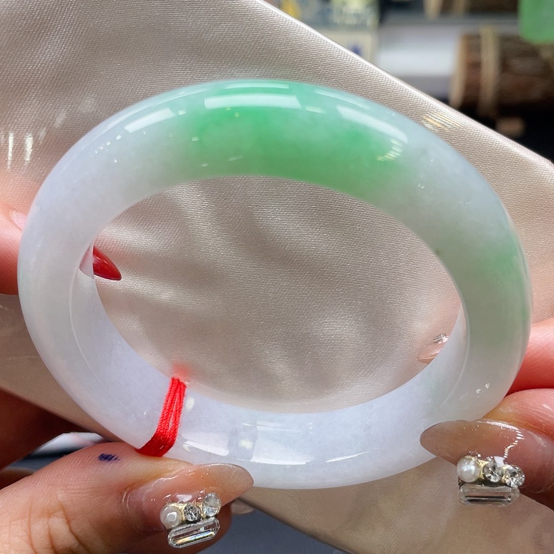 未镶嵌手镯翡翠11号白底青55圈