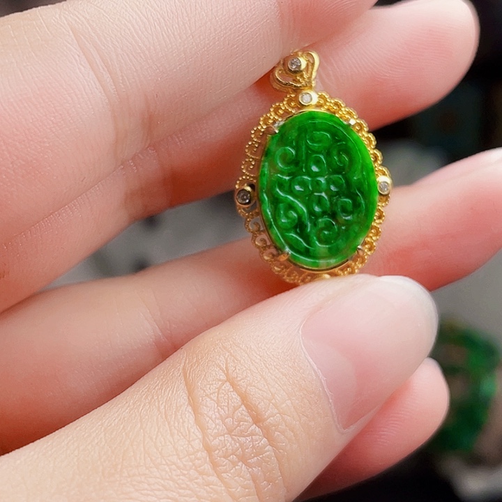 翡翠银S925镶嵌颈饰多样性