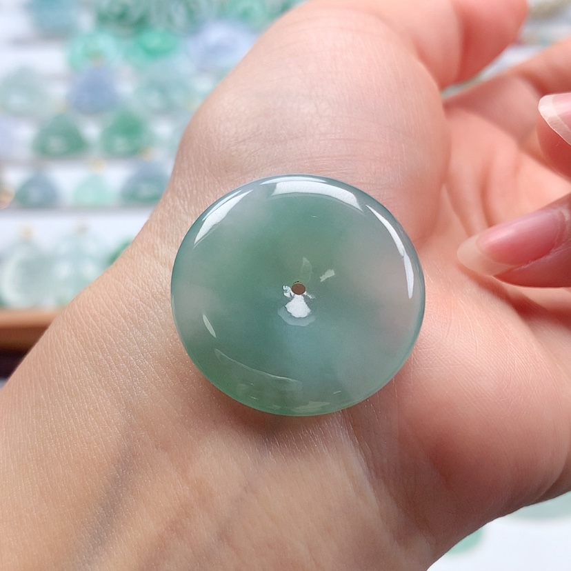 【闪购商品】翡翠吊坠(不含链)未镶嵌