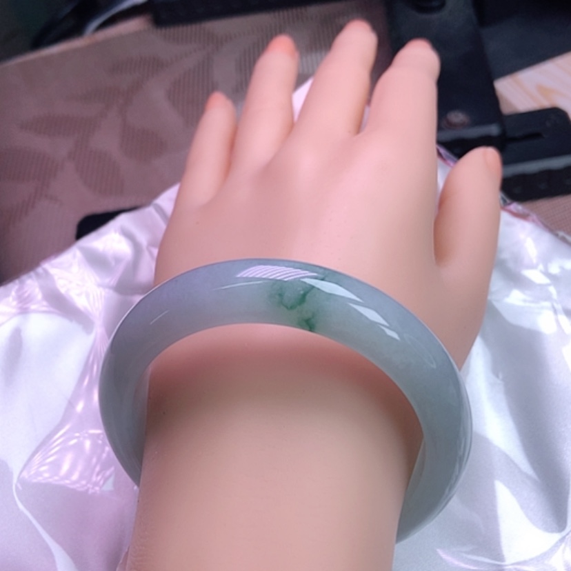 【闪购商品】翡翠手镯未镶嵌，