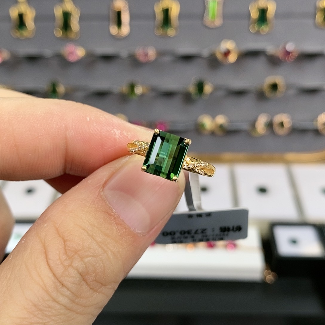 碧玺戒指18K金镶嵌天然