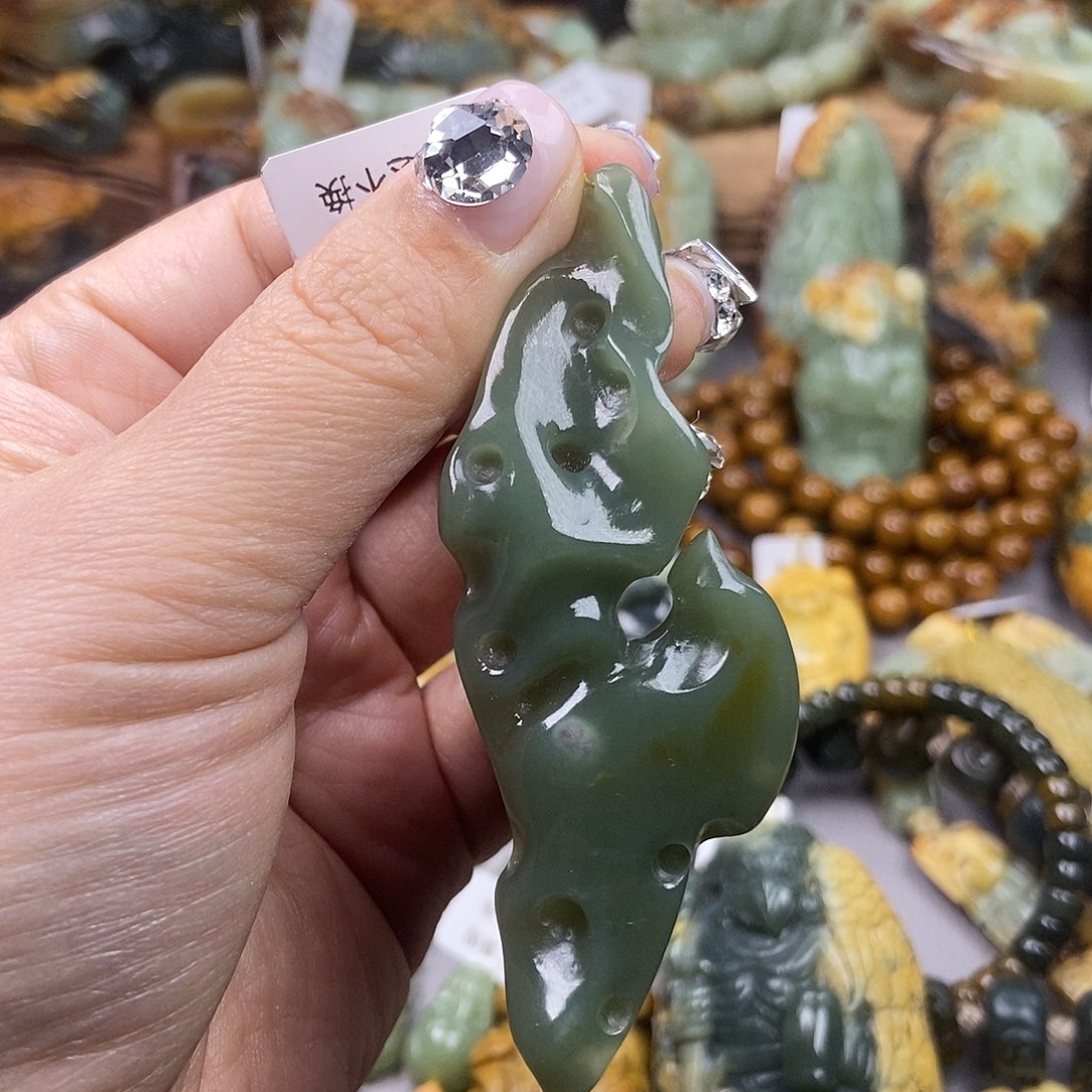 岫岩河磨玉（透闪石质玉）手把未镶嵌张*顺