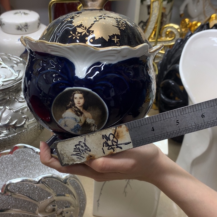 摆件陶瓷艺术。。。。。。。