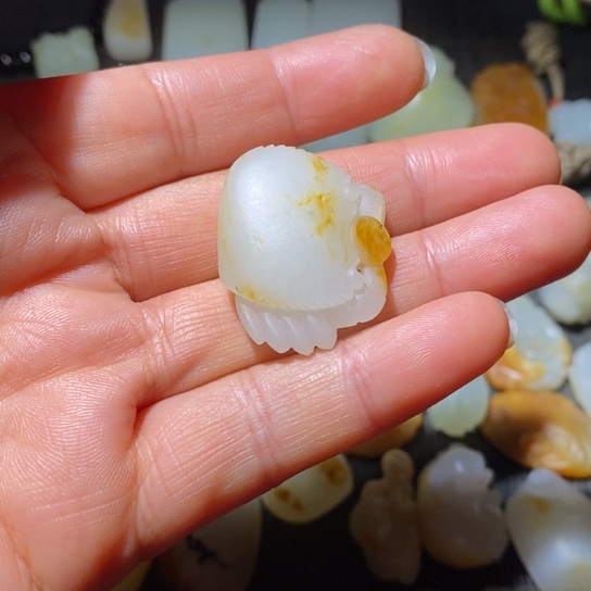 和田玉颈饰未镶嵌家