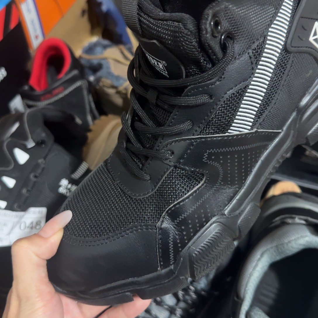 40码黑皮网运动马丁靴款2号款