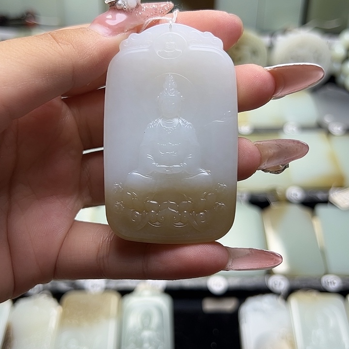 和田玉未镶嵌颈饰