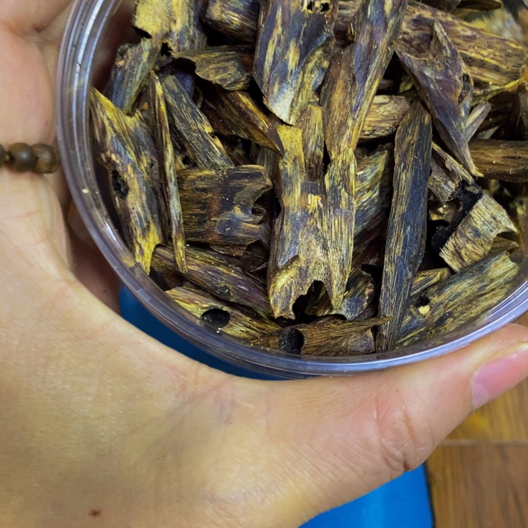 幺***7沉香碎屑沉香白棋384克