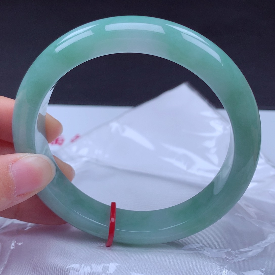 翡翠手镯未镶嵌61.7圈817015