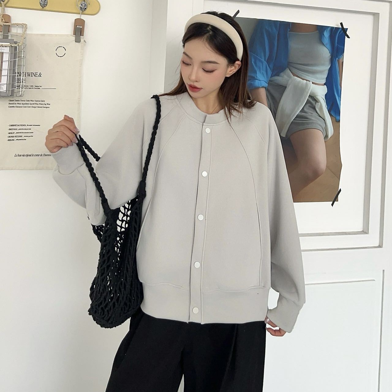 【实体店品质】孕妇装秋季简约纯色净版钉扣洋气韩版学院风卫衣外套