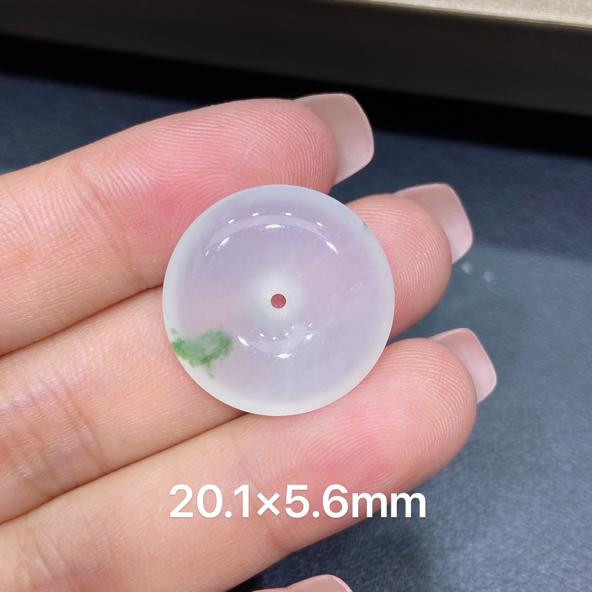缅甸天然A货翡翠 老坑冰种灵动飘绿平安扣吊坠 玉质细腻 k179