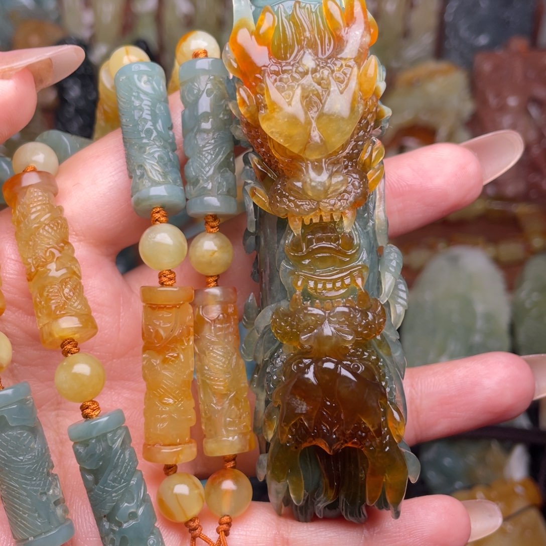 j***h蛇纹石玉未镶嵌颈饰