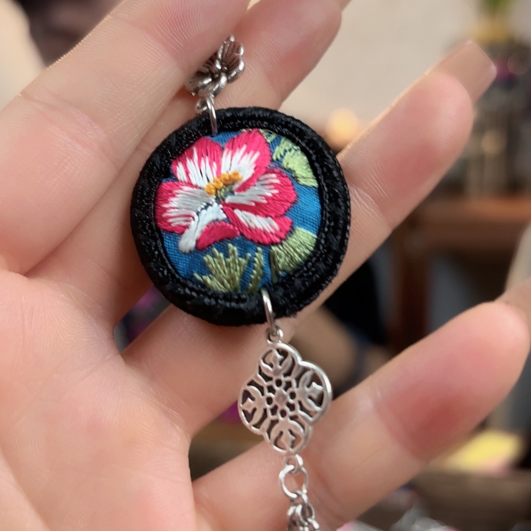 织绣非遗老绣饰品0002