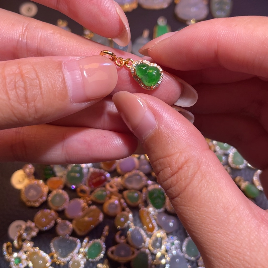 翡翠银S925镶嵌颈饰