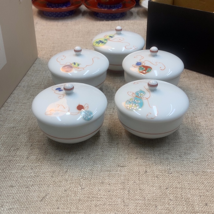 金瓷阁家的美丽瓷器