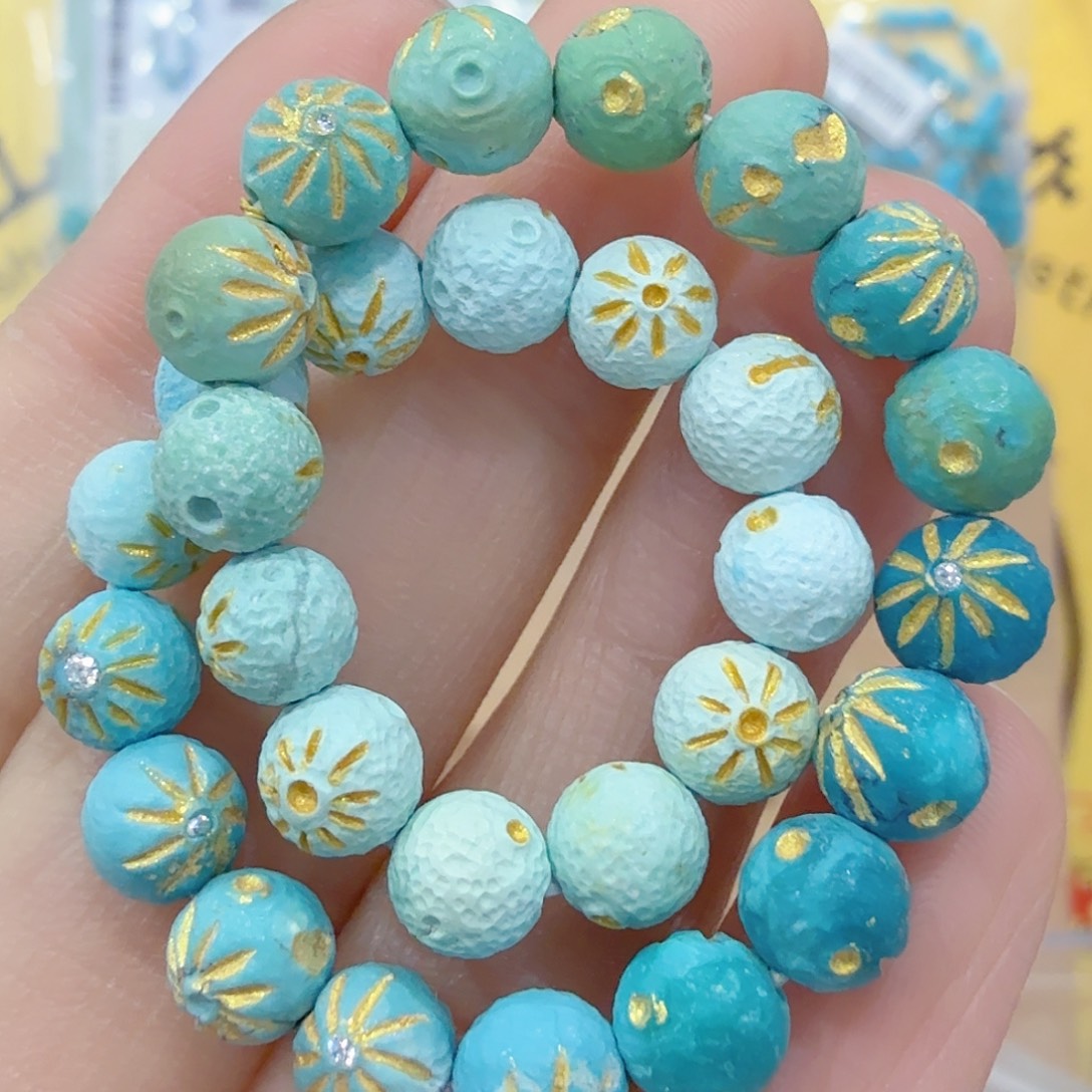 绿松石未镶嵌珠宝奇石