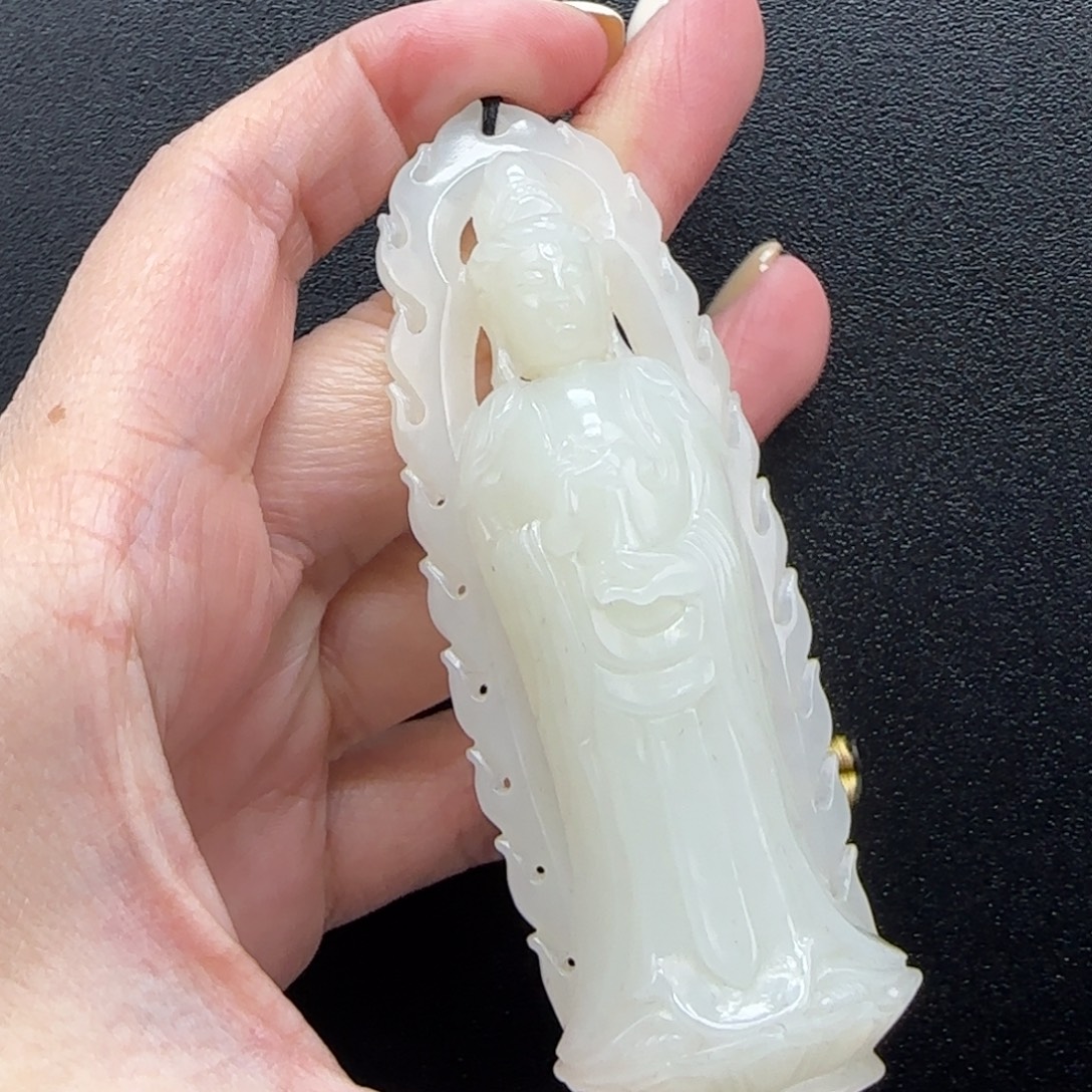 和田玉未镶嵌挂件